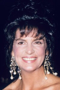 Mercedes Ruehl
