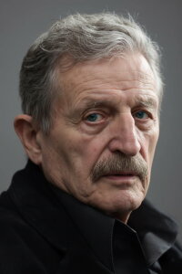Müşfik Kenter