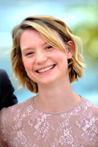 Mia Wasikowska