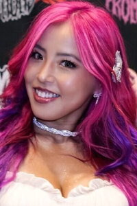 Mina Shirakawa