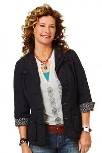 Nancy Travis