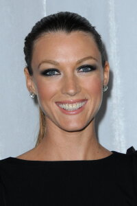 Natalie Zea