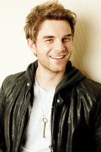 Nathaniel Buzolic