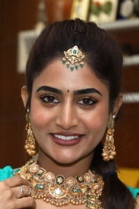 Nayani Pavani