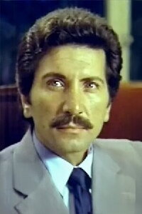 Nejat Özbek