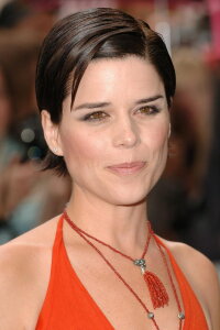 Neve Campbell