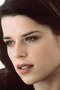 Neve Campbell