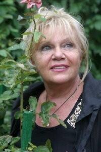 Nevra Serezli