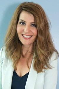 Nia Vardalos