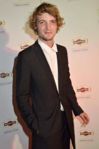 Niels Schneider