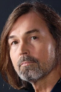 Nikas Safronov