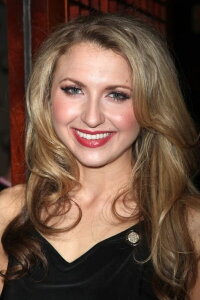 Nina Arianda