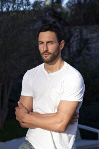 Noah Mills