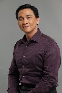 Nonie Buencamino