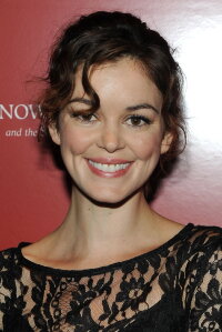 Nora Zehetner