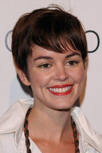 Nora Zehetner