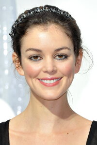 Nora Zehetner