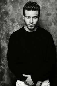 Oliver Stark