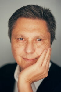 Ömer Kavur