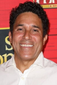 Oscar Nuñez