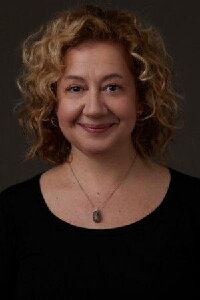 Özlem Çakar