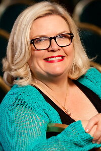 Paula Pell