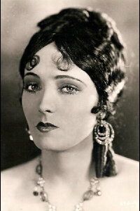 Pauline Starke