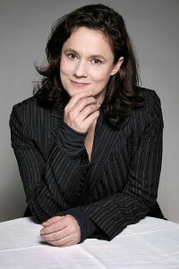 Pernilla August