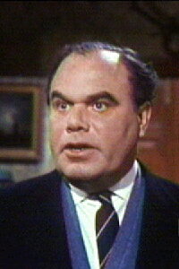 Peter Bull
