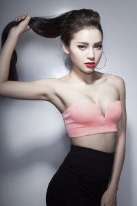 Phương Trinh Jolie