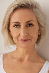 Renee Lyons