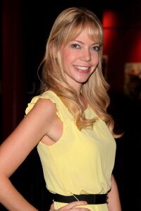 Riki Lindhome