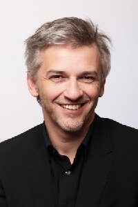 Róbert Alföldi