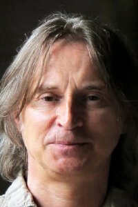 Robert Carlyle