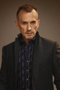 Robert Knepper