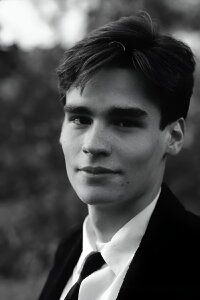 Robert Sean Leonard