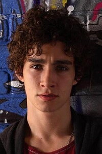 Robert Sheehan