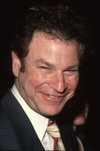 Robert Wuhl