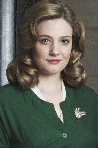 Romola Garai