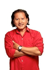 Ronnie Lazaro