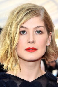 Rosamund Pike