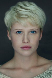 Rose Reynolds