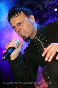 Roy Khan