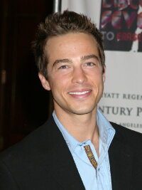 Ryan Carnes