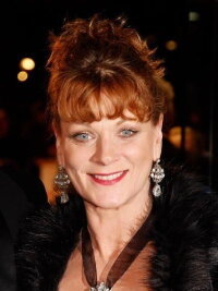 Samantha Bond