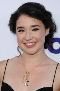 Sarah Steele