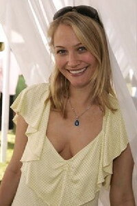 Sarah Wynter