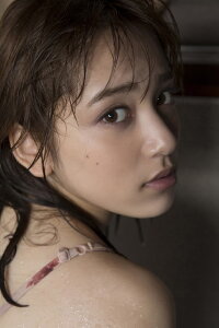 Sayaka Tomaru