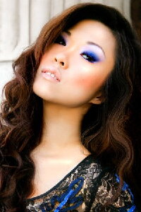 Selina Lo