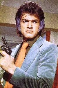 Serdar Gökhan